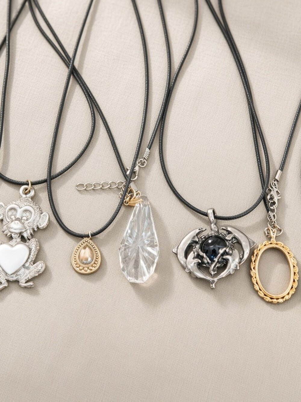 For Crafters Who Can’t Say No to Random Potential Kit of 7 Pendants